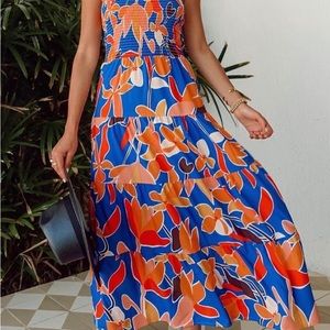 Floral Maxi Dress (small) Never Worn (tag included)